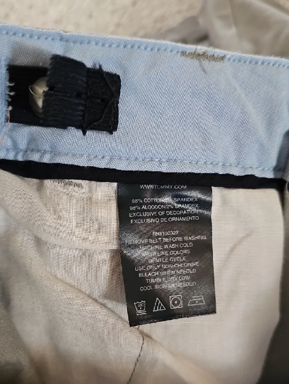 SS💜🔹️Tommy Hilfiger Boys' Gray Stretch Shorts - Picture 4 of 4